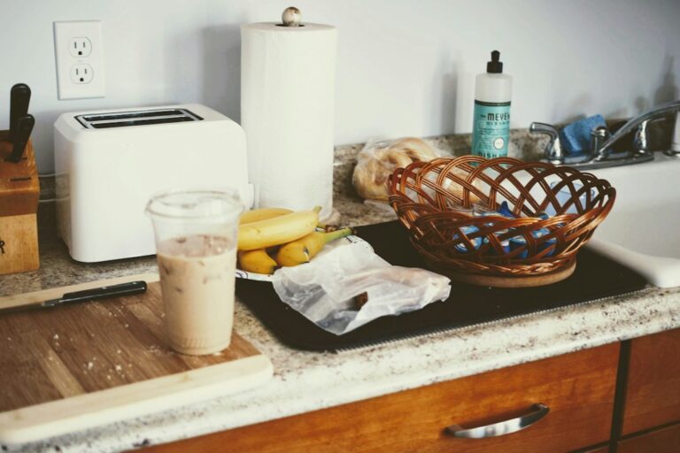 Portable Blenders: The Ultimate Kitchen Gadget for Busy Lives